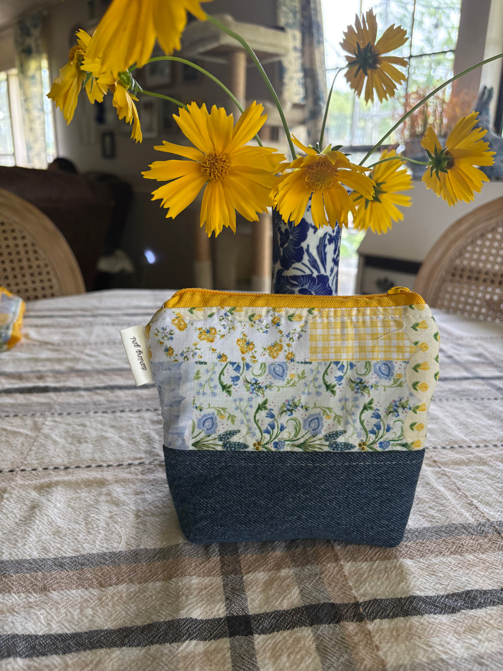 Two-Tone Pouch